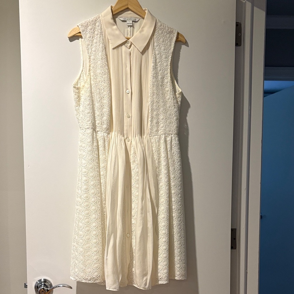 Diane Von Furstenberg Cream Lace Dress